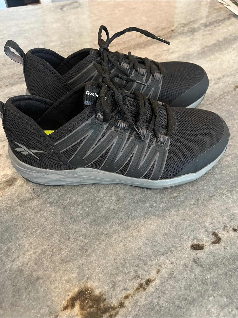 Reebok Women's ASTRORIDE WORK  Black and Gray Lace-Up Athletic Flats